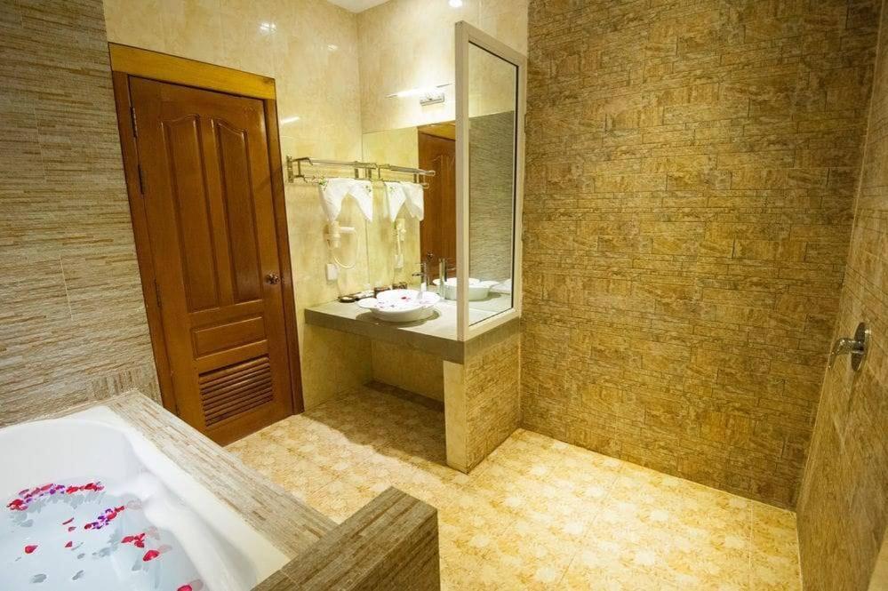 Adventure Siemreap Residence シェムリアップ エクステリア 写真